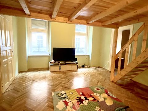 Eladó Lakás 1071 Budapest 7. kerület Piroska vendéglő közelében