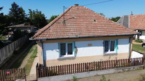 Eladó Ház 2173 Kartal 