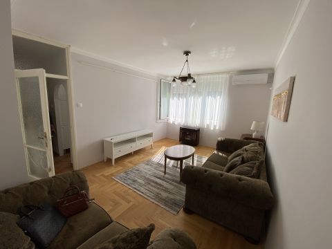 Kiadó Lakás 1047 Budapest 4. kerület , Újpest Reviczky utca