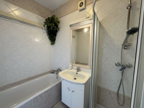 Kiadó Lakás 6000 Kecskemét McDonald's közelèben