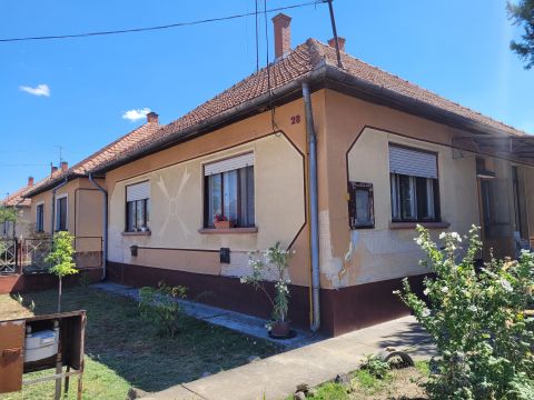 Eladó Ház 6044 Kecskemét , Hetényegyháza 