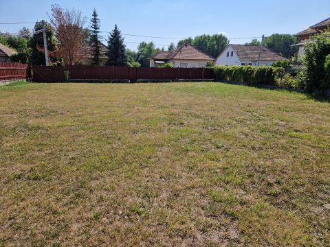 Eladó Telek 2242 Sülysáp Sülysápon 600 m2-es SAROK TELEK, szép kerítéssel eladó 