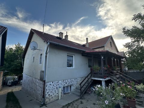 Eladó Ház 2600 Vác 