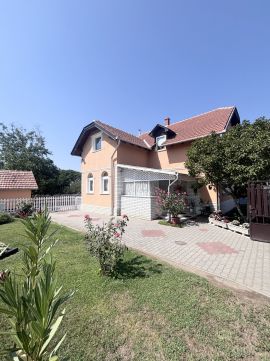 Eladó Ház 2737 Ceglédbercel 