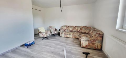 Eladó Lakás 3000 Hatvan 