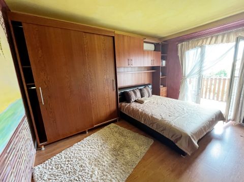 Kiadó Lakás 9700 Szombathely , Vajda János utcában kiadó bútorozott lakás, garázzsal