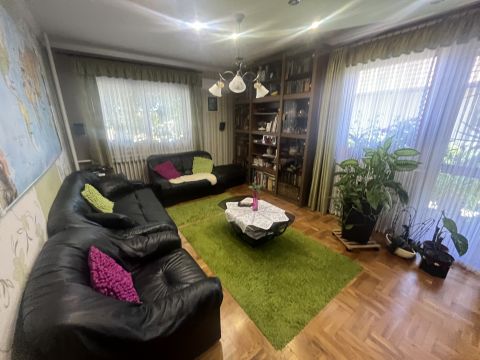 Eladó Ház 2730 Albertirsa Mikebudai út