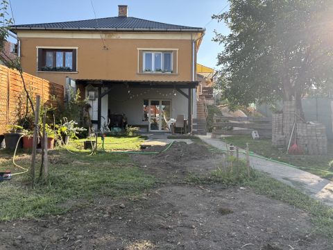 Eladó Ház 2360 Gyál 