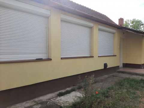 Kiadó Ház 5121 Jászjákóhalma Benzínkút környékén!