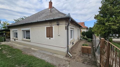 Eladó Ház 8133 Mezőszentgyörgy Csendes nyugodt helyen