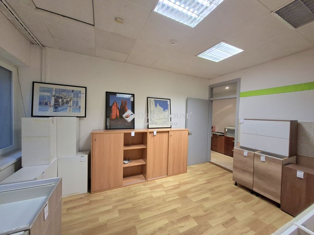 8000 Székesfehérvár , 138 m2-es üzlet, iroda, fitness, egészségügyi célra — 1/12