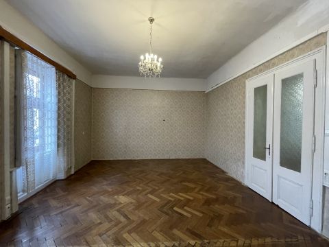Kiadó Ház 6000 Kecskemét Kiadó belvárosi iroda