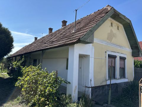 Eladó Ház 2465 Ráckeresztúr 