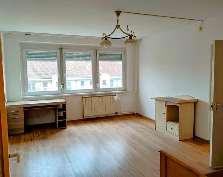 Eladó Lakás 1139 Budapest 13. kerület , BÉKE TÉR KÖZELÉBEN 3 SZOBÁS, FELÚJÍTOTT,ERKÉLYES LAKÁS ELADÓ