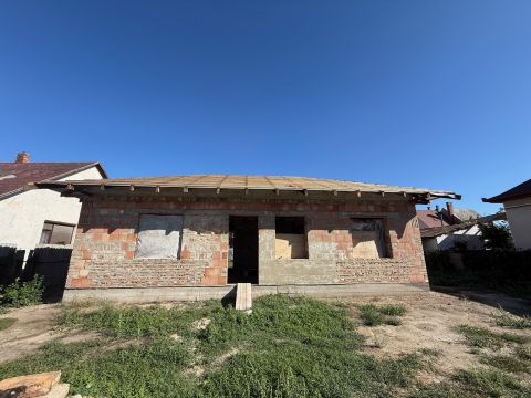 Eladó Ház 2740 Abony 