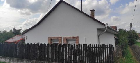 Eladó Ház 4066 Tiszacsege 4066 Tiszacsege, Iskola utca