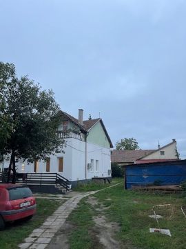 Eladó Lakás 2131 Göd 