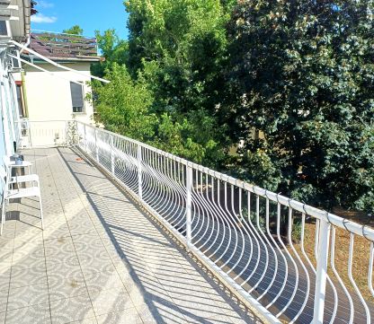 Kiadó Iroda 1089 Budapest 8. kerület , Modern, Csendes Irodaház Kiadó Tisztviselőtelepen