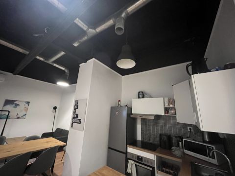 Eladó Lakás 1085 Budapest 8. kerület RIGÓ utcai 4 szobás nagy belmagasságú lakás BEFEKTETŐKNEK!