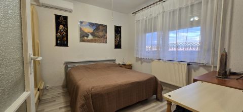 Eladó Lakás 8000 Székesfehérvár 