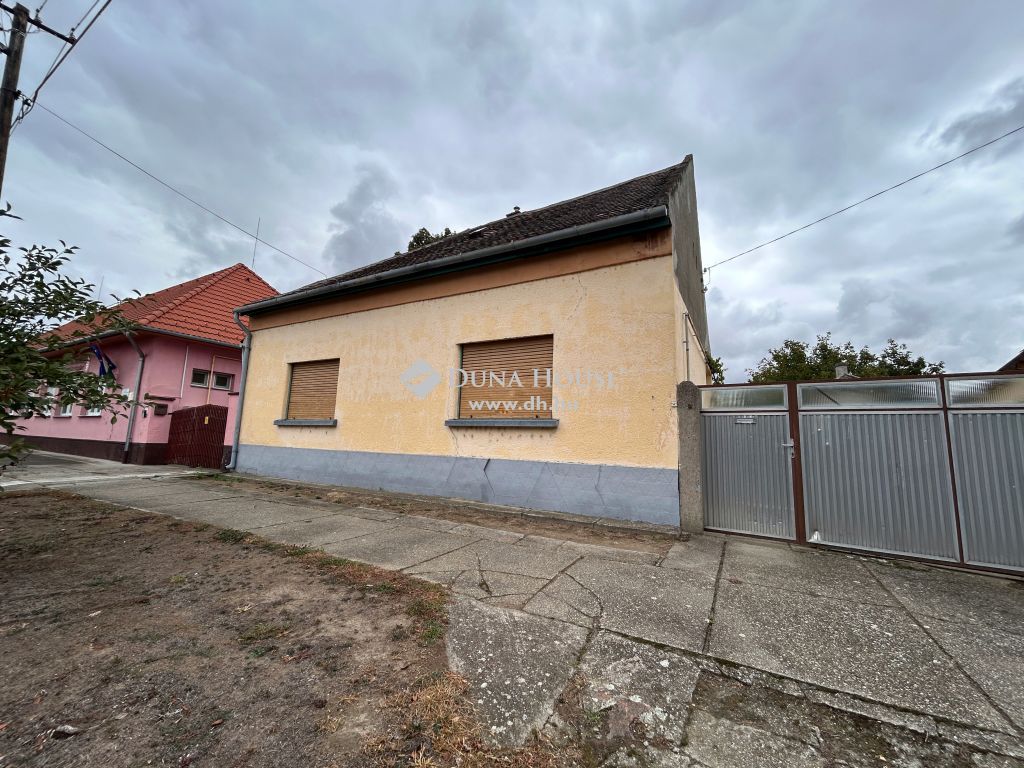 6527 Nagybaracska — 1/31