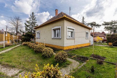 Eladó Ház 2120 Dunakeszi 