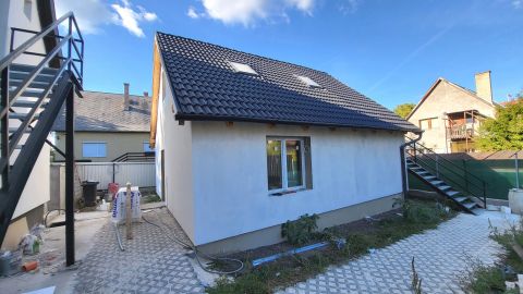Eladó Ház 2045 Törökbálint Szent István közelében