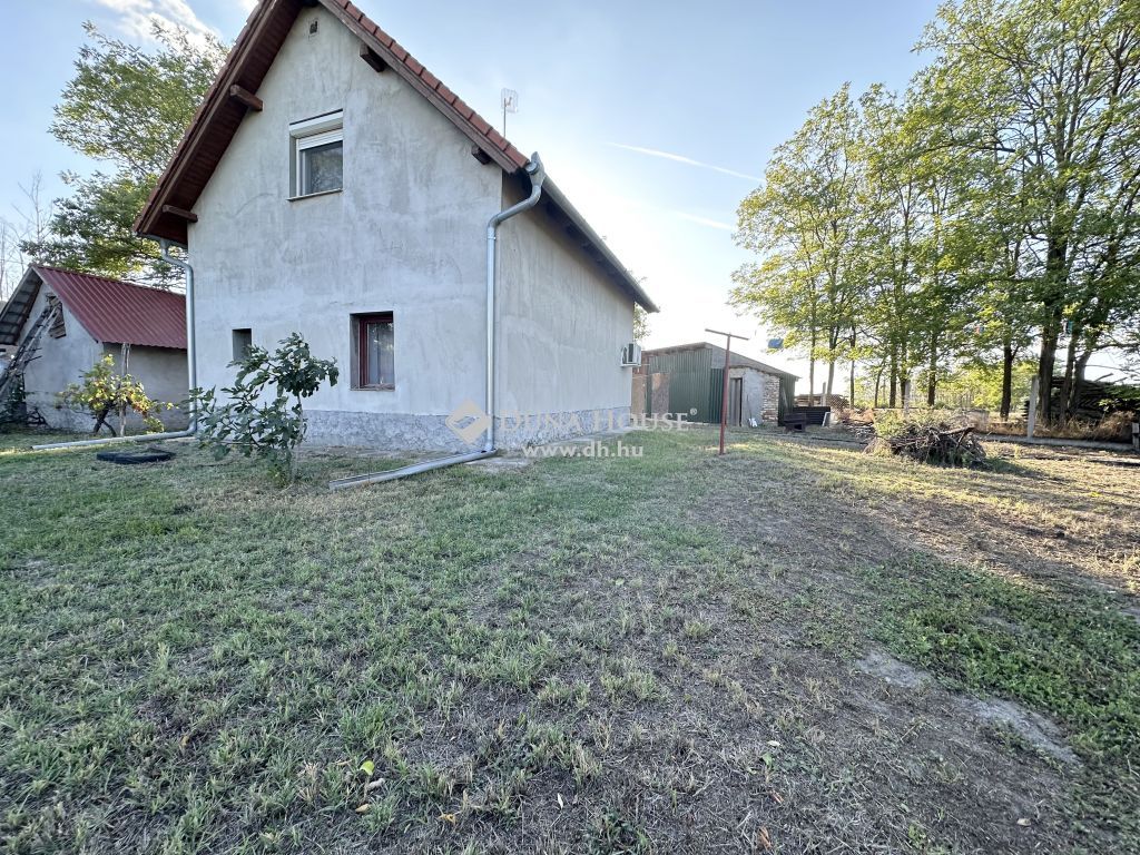 6031 Szentkirály , SZENTKIRÁLY SZÉLÉN JÓ ÁLLAPOTÚ,FELÚJÍTOTT TANYA ELADÓ — 1/18