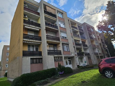 Eladó Lakás 2890 Tata 