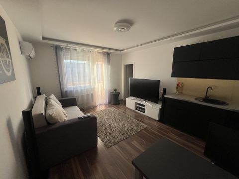 Eladó Lakás 1117 Budapest 11. kerület , Napfényes lakás Alleetól pár megállóra