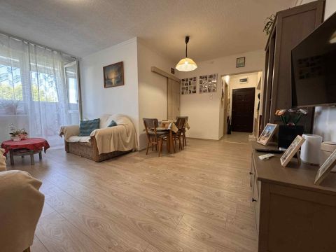 Eladó Lakás 8200 Veszprém , Veszprém, Cholnoky Jenő utca