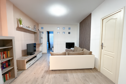 Eladó Lakás 1203 Budapest 20. kerület , Helsinki úton, azonnal költözhető, 2 szobás magasföldszinti 