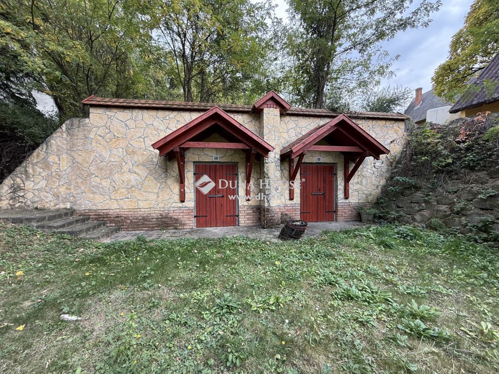 2536 Nyergesújfalu — 1/5