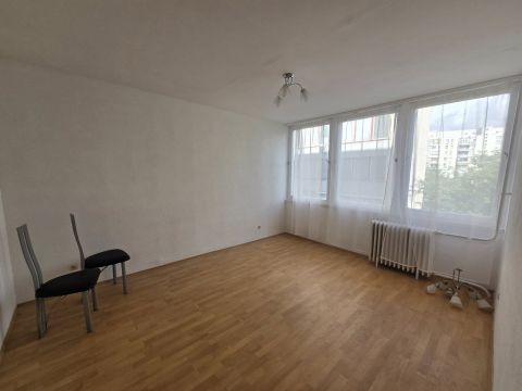 Kiadó Lakás 6000 Kecskemét , Kétszobás lakás Kecskemét bevárosban kiadó