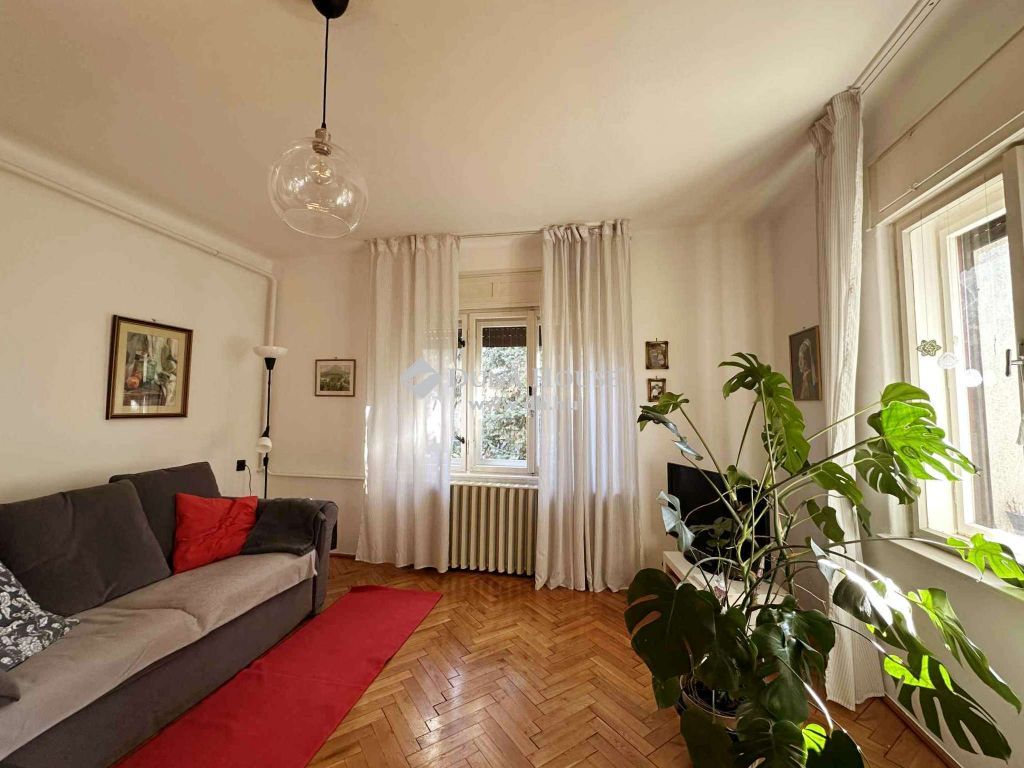 8300 Tapolca , kétszintes családiház — 1/17
