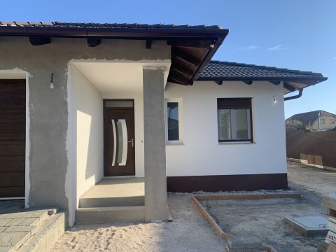 Eladó Ház 2030 Érd , Parkváros és Dombosváros határán! 