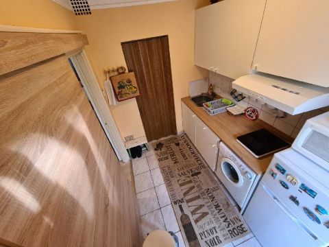 Eladó Lakás 1046 Budapest 4. kerület 1046 Budapest 4, Újpest központ