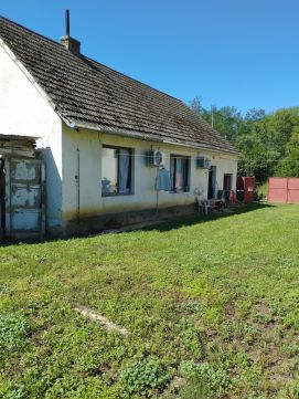 Eladó Ház 8556 Pápateszér 