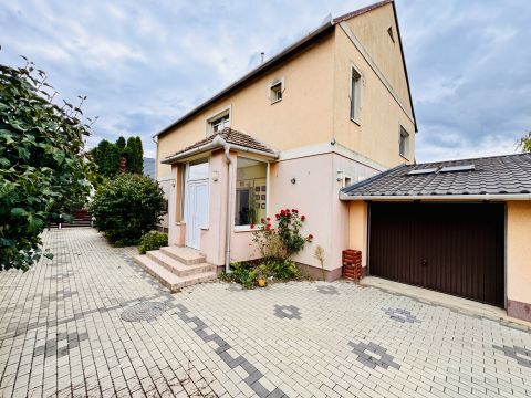 Eladó Ház 2943 Bábolna 