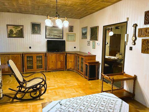 Eladó Lakás 1037 Budapest 3. kerület 