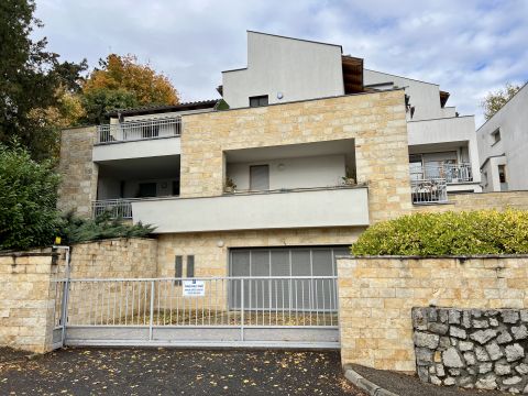 Kiadó Lakás 7625 Pécs 