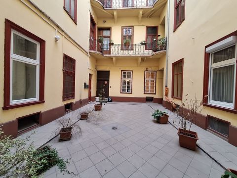 Kiadó Lakás 1063 Budapest 6. kerület 