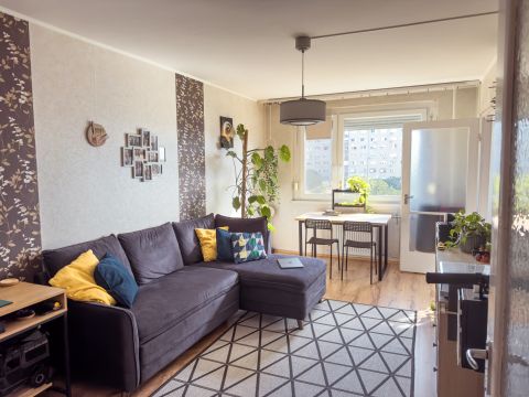 Eladó Lakás 1035 Budapest 3. kerület 