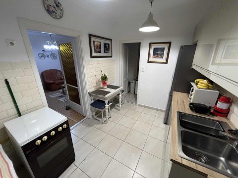 Kiadó Ház 6000 Kecskemét Belvárosban kiadó nappali+1szobás felújított házrész!