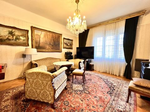 Eladó Lakás 1012 Budapest 1. kerület 