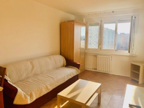 Kiadó Lakás 1119 Budapest 11. kerület , Etele úton magas emeleti, csendes, nappali+hálós lakás kiadó