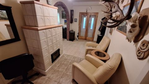 Eladó Ház 7013 Cece , Buszmegálló közelében