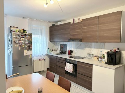 Eladó Lakás 9200 Mosonmagyaróvár Óvóda köz környéke