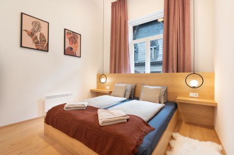 Eladó Lakás 1074 Budapest 7. kerület , Síp utca és a Dohány utca sarkán Zsinagóga mellett