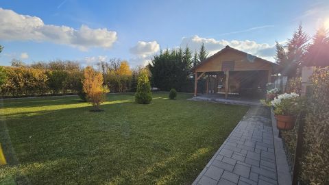 Eladó Ház 2317 Szigetcsép 